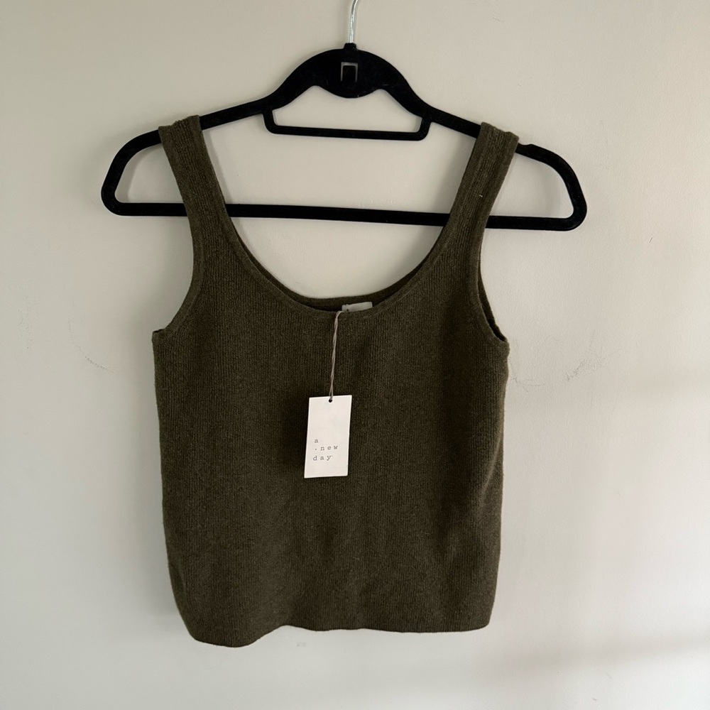 A new day Green Women's sweater Tank Top Medium